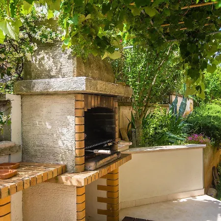 Apartment In Croatia Near The Coast